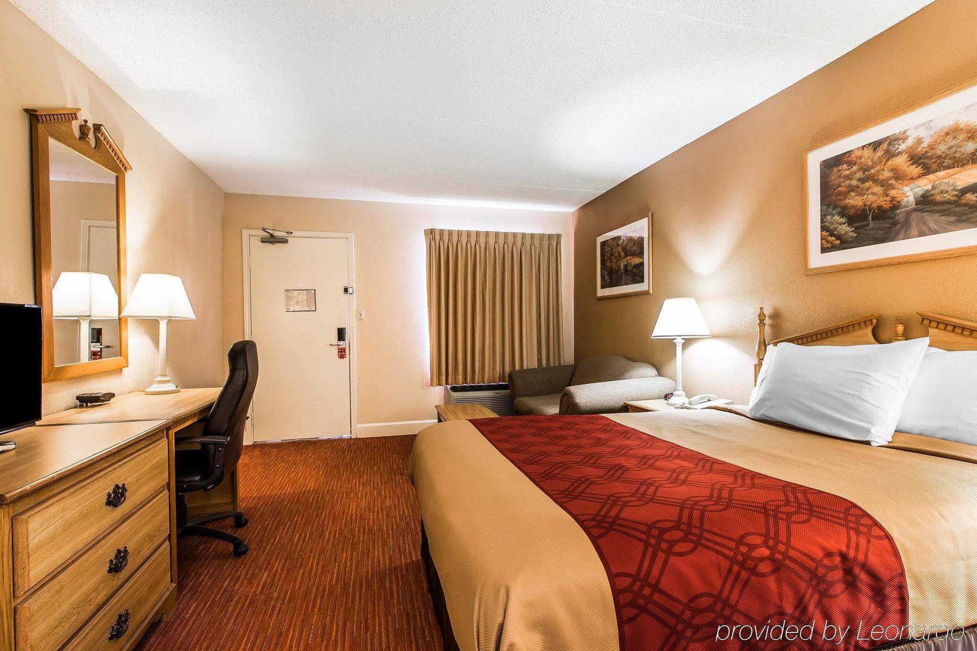 Econo Lodge Inn & Suites University Huntsville Exterior foto