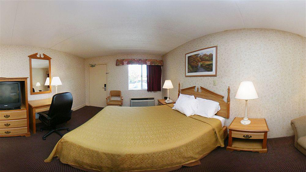 Econo Lodge Inn & Suites University Huntsville Exterior foto